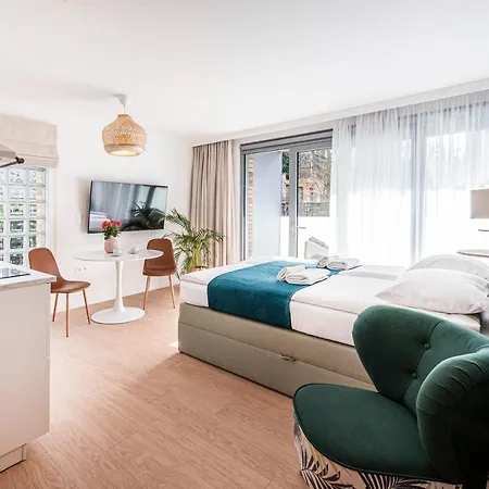 Lapwing Apart Otel 3*