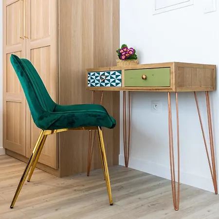 Lapwing Aparthotel 3*