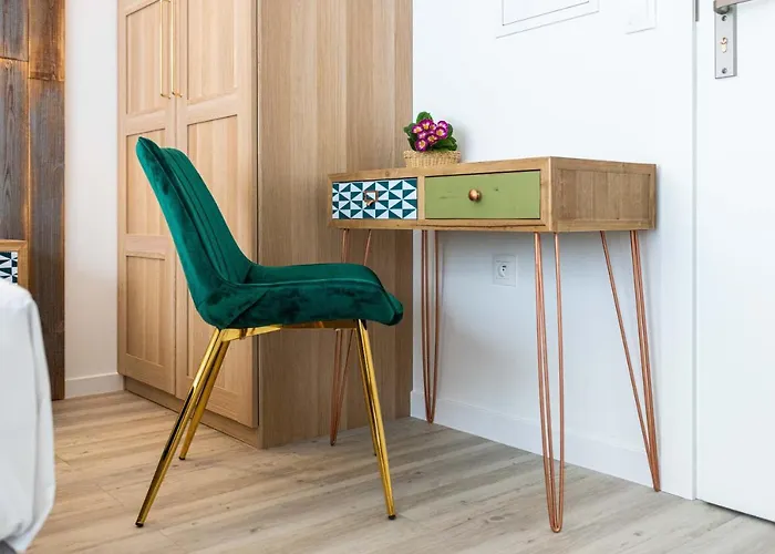 Lapwing アパートホテル 3*